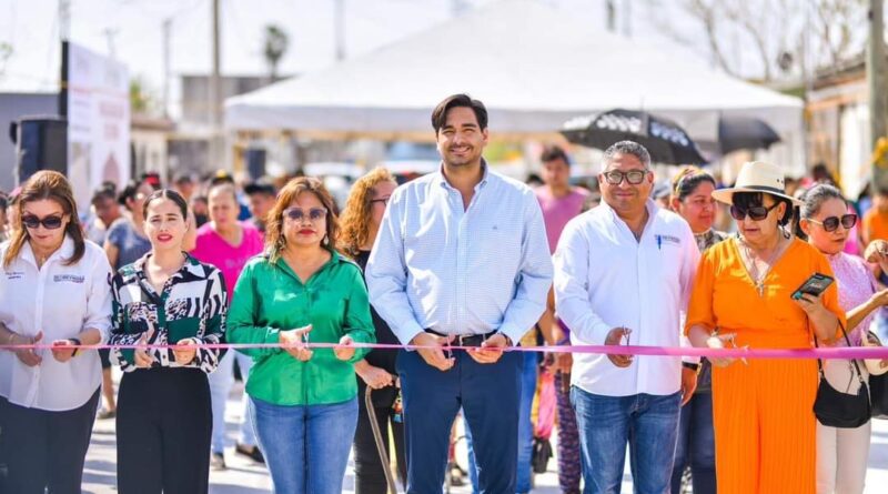 Transforma Alcalde Carlos Peña Ortiz Colonia La Joya con Pavimentación Hidráulica