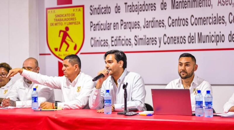 Recibieron Trabajadores Sindicalizados al Presidente Carlos Peña Ortiz y un Aumento Salarial