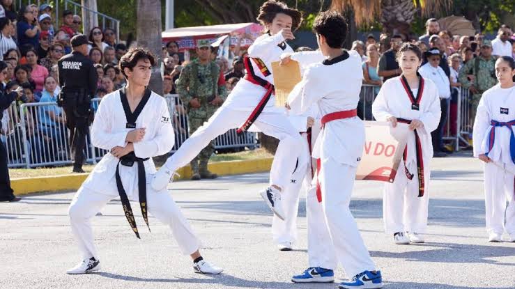 Encabeza Américo Villarreal Desfile por el 114 Aniversario del Inicio de la Revolución Mexicana